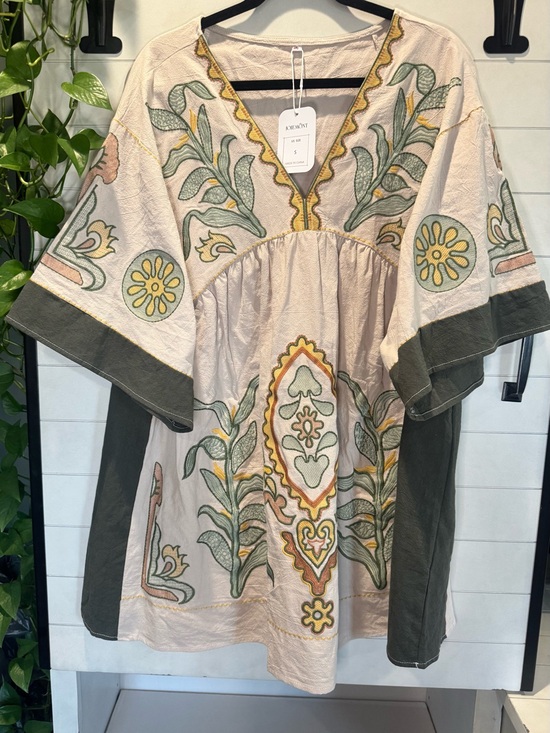 Dresses & Skirts - Embroidered Mini Dress in Light Pink & Olive